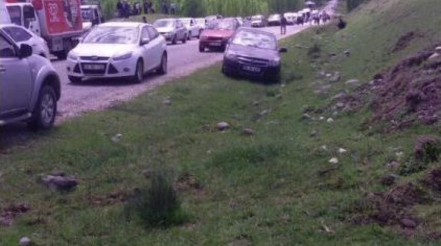 Yola D&ouml;şenen Patlayıcı Ahırda İmha Edildi