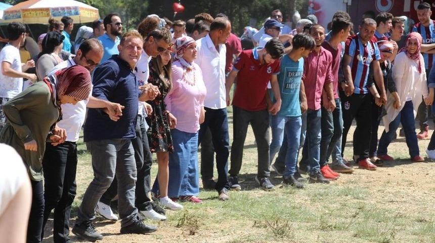 S&ouml;ke&rsquo;de Karadeniz Horonu Ve Ege Zeybeği 15. Kez Buluştu