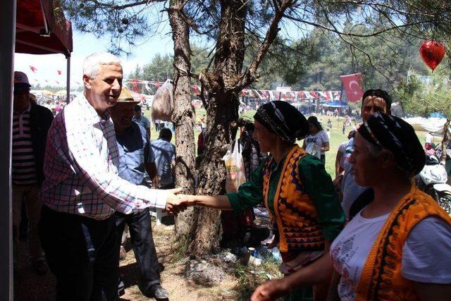 Söke’de Karadeniz Horonu Ve Ege Zeybeği 15. Kez Buluştu