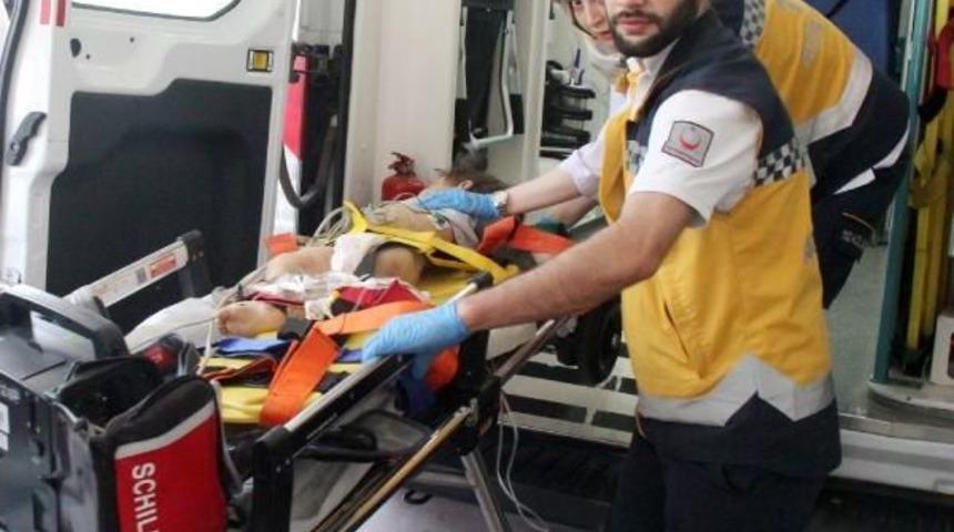 Damdan D&uuml;şen 1 Yaşındaki &Ccedil;ocuk &Ouml;ld&uuml;