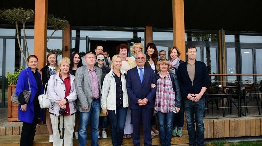 Yılmaz: “bin Dost Az, Bir Düşman Fazla”