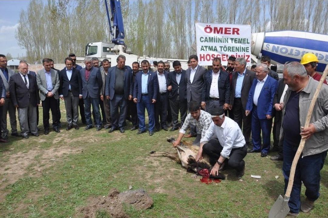 Patnos&rsquo;ta İş Adamları Tarafından Cami Ve Taziye Evi Temeli Atıldı