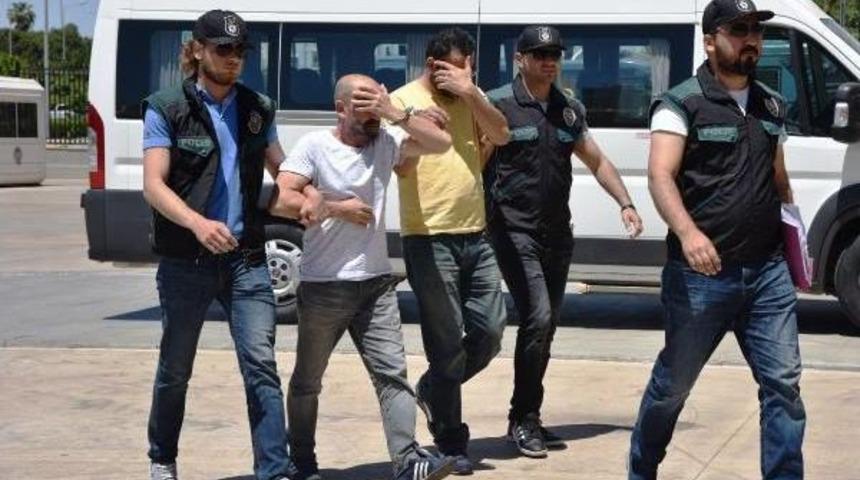 Seraya &Ccedil;evirdikleri Apartman Dairesinde Hint Keneviri Yetiştirdiler