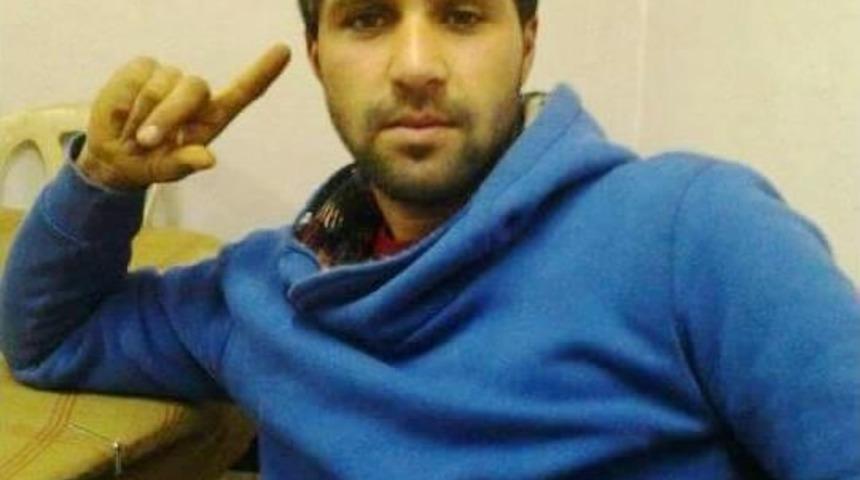 Motosikletle Otomobil &Ccedil;arpıştı: 1 &Ouml;l&uuml;