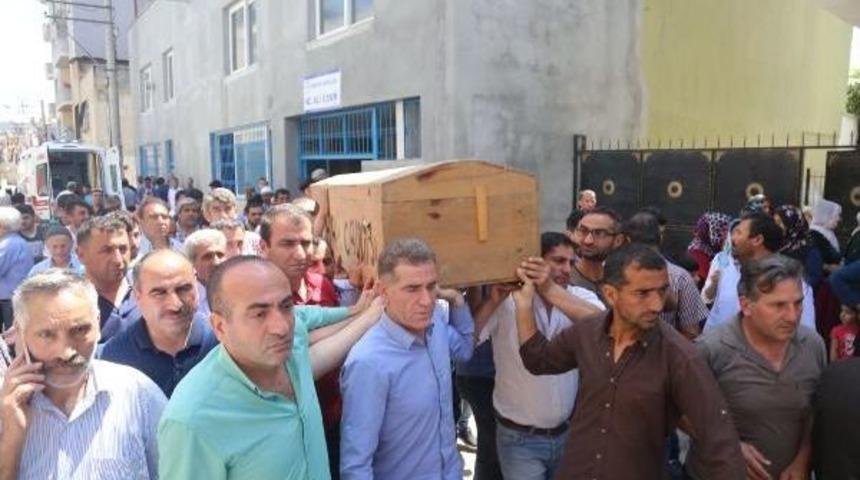 Mersin'de Suriyeli'lerin 'g&uuml;r&uuml;lt&uuml; Yapmayın&rsquo; Cinayeti (2)