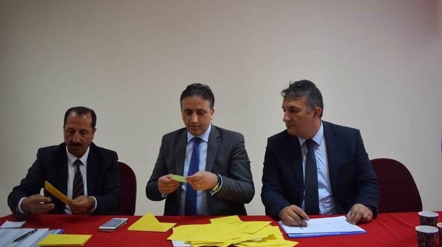 Mutki&rsquo;de K&ouml;ydes Toplantısı