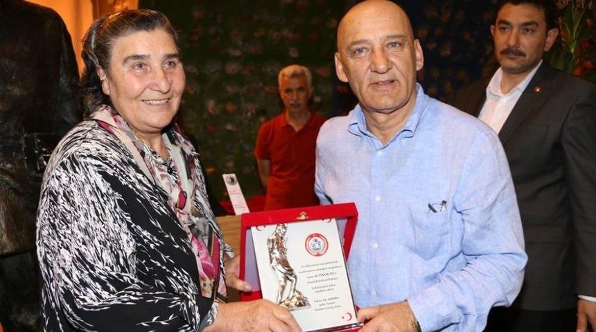 Başkan Altınok &Ouml;z, Şehit Anneleriyle Bir Araya Geldi