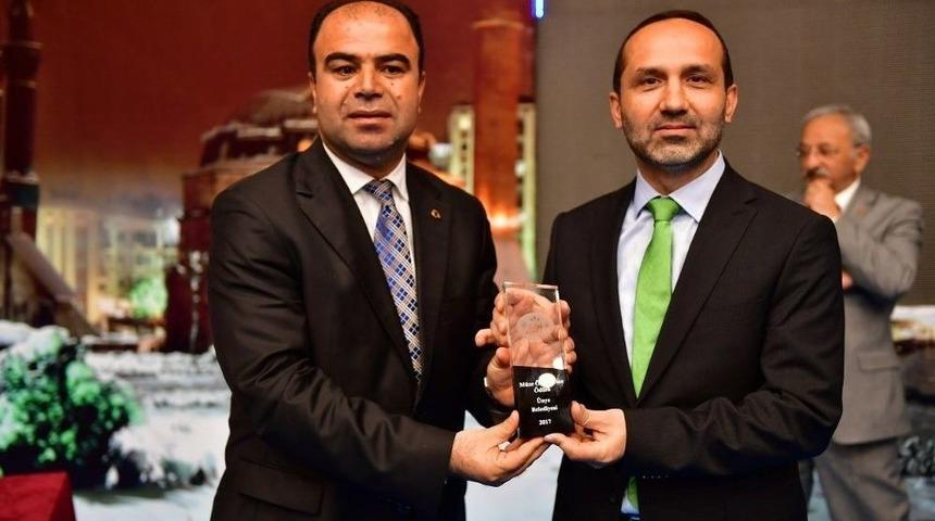 Tkb&rsquo;den Başkan &Ccedil;amyar&rsquo;a &Ouml;d&uuml;l