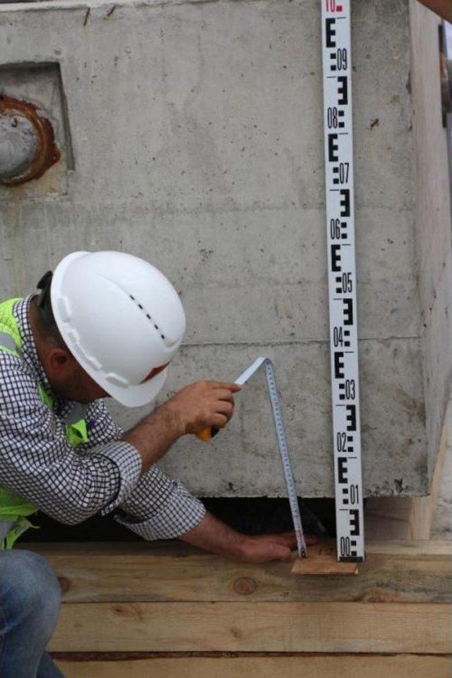 Zeynel Bey T&uuml;rbesi Yeni Yerine Yerleştiriliyor (2) 2