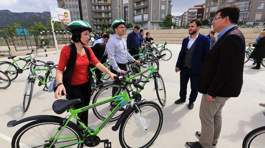 Merkezefendi Belediyesi’nden Öğretmenlere Bisiklet Hediyesi