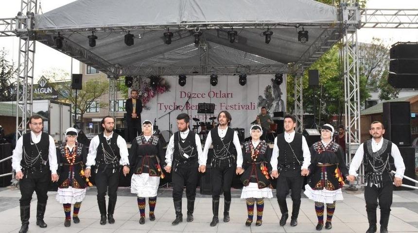 Halk Dansları Tam Not Aldı