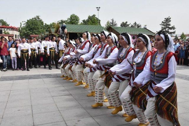 Halk Dansları Tam Not Aldı 3