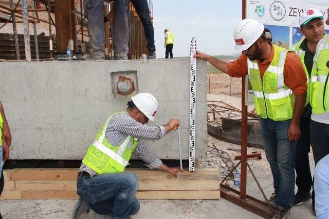 Zeynel Bey Türbesi Yeni Yerine Yerleştirildi 1