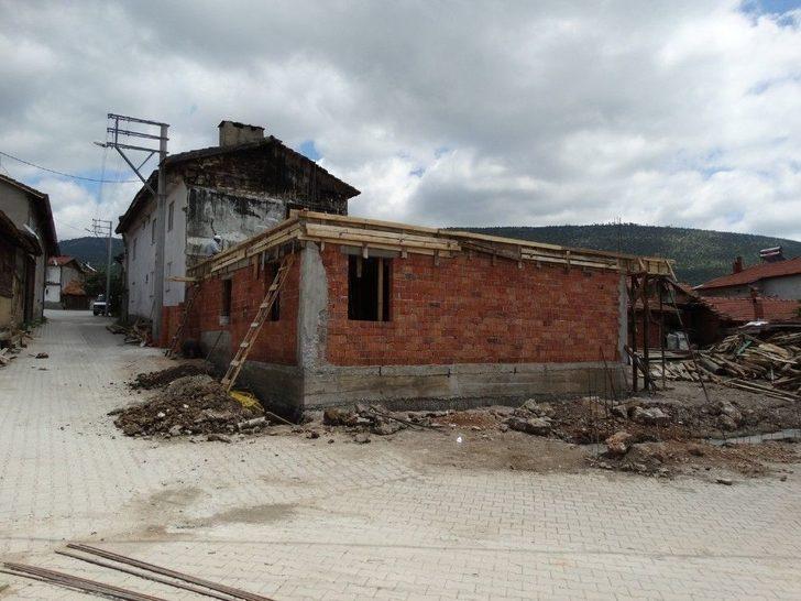 Yangınzede Aileye Yardım Eli G4