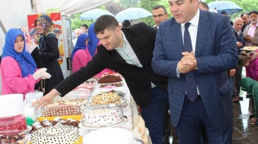 G&ouml;rele&rsquo;de &Ouml;ğrenciler Yararına Kermes A&ccedil;ıldı