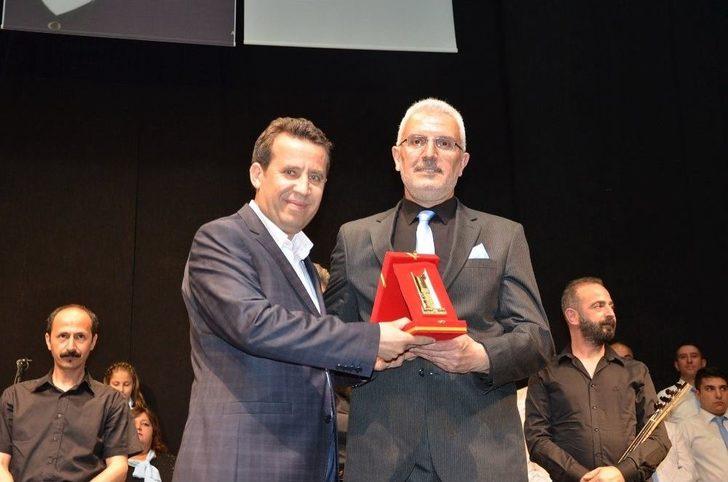 Türk Halk Müziğinin En Güzel Örnekleri Seslendirildi G1