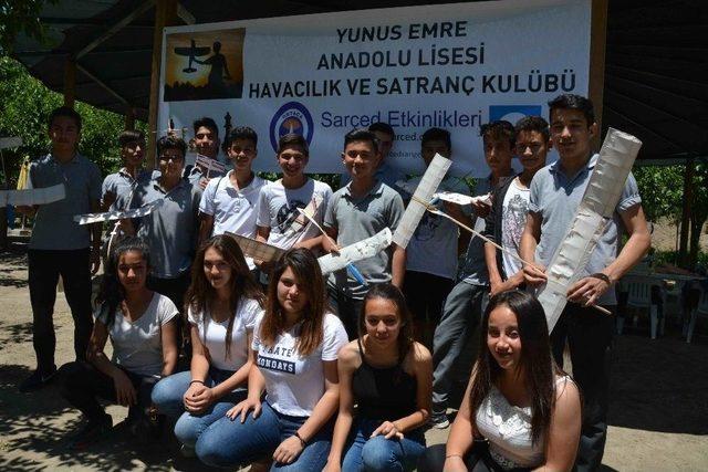 Model Uçaklar Çevre İçin Havalandı