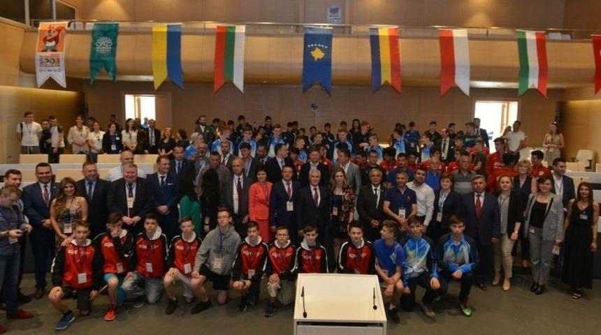 Spor Şenlikleri İle Dostluk K&ouml;pr&uuml;s&uuml;n&uuml;n Temeli Sağlamlaşıyor