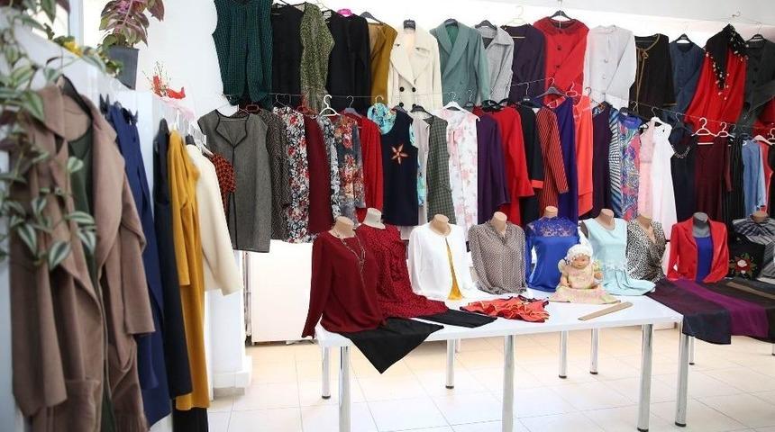 El Emeği G&ouml;z Nuru Eserler G&ouml;r&uuml;c&uuml;ye &Ccedil;ıktı