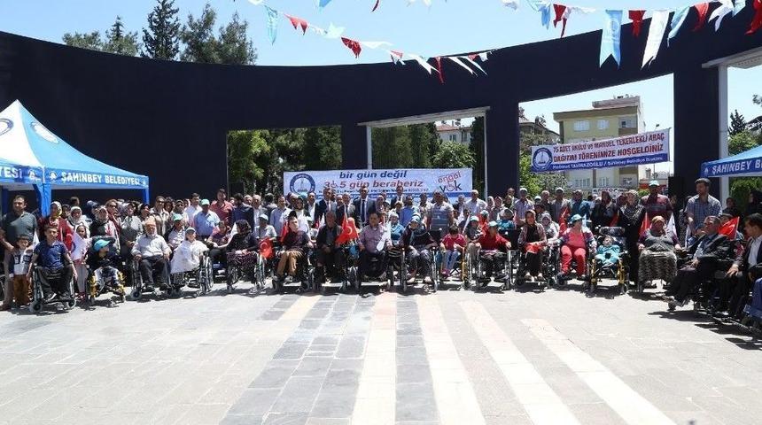 Şahinbey&rsquo;de Engellilere Tekerlekli Sandalye