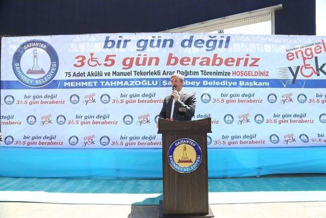 Şahinbey’de Engellilere Tekerlekli Sandalye 1