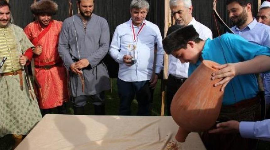 Y&uuml;z Yıllık Ata Sporları Sadabad&rsquo;Ta Yaşatıldı