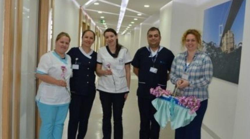&Ouml;zel Adatıp Hastanesi &ldquo;hemşireler G&uuml;n&uuml;n&uuml;&rdquo; Kutladi