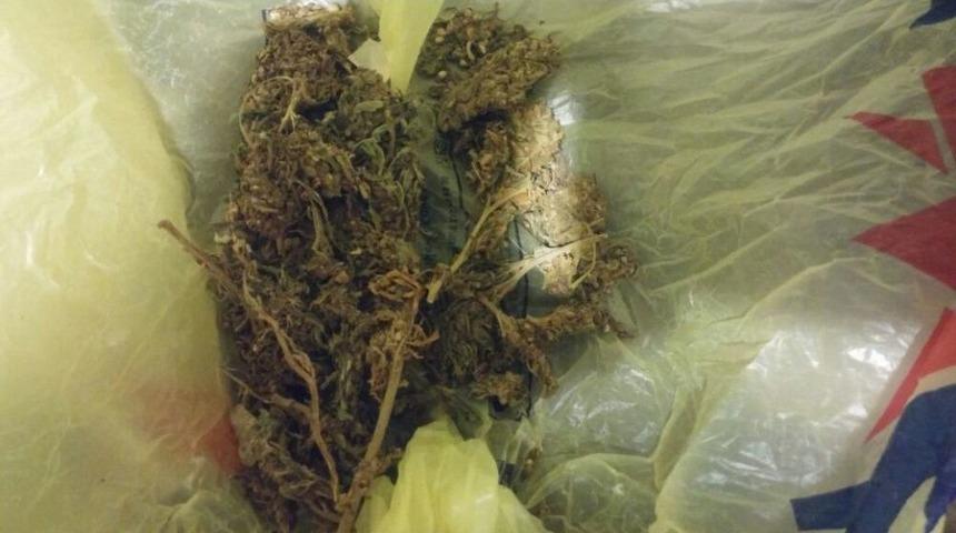 Uyuşturucu Satarken Su&ccedil;&uuml;st&uuml; Yakalandı