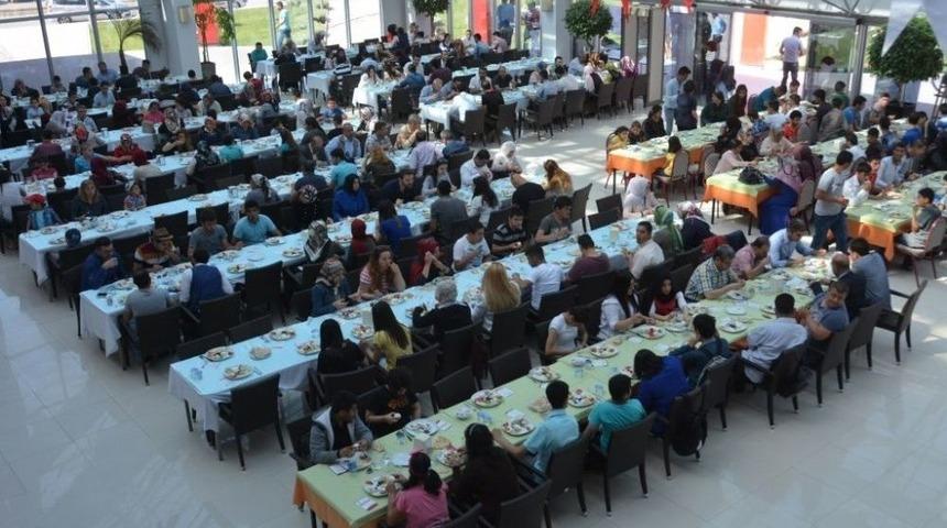 Adıyaman Belediyesinden Engelliler Haftası Dolayısıyla Kahvaltı