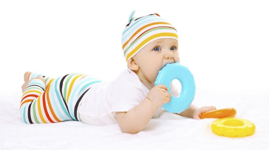 Bebeklerde 6. Ay