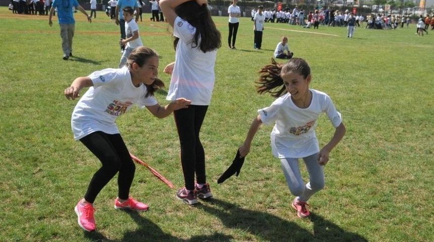 Spor Şenlikleri Sokak Oyunları İle Renklendi