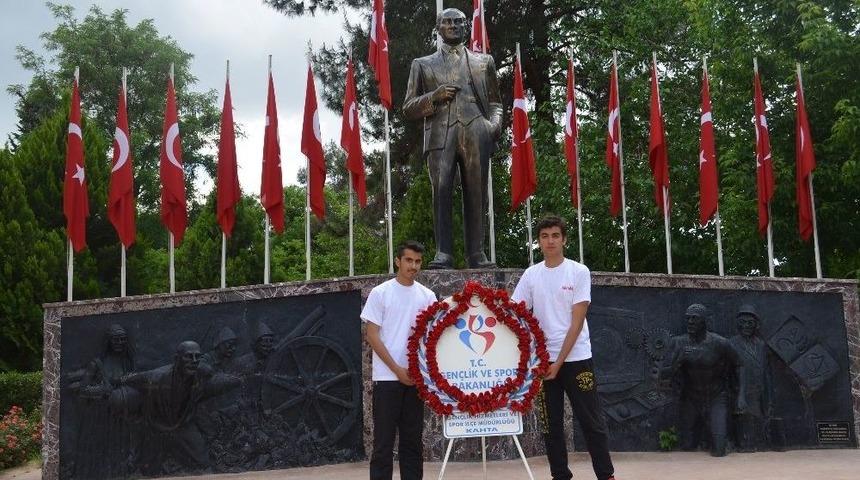 Kahta İl&ccedil;esinde Gen&ccedil;lik Haftası Kutlandı