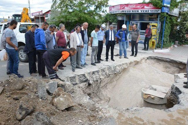 Kırıkkale’de Çöken Yol Korkuttu