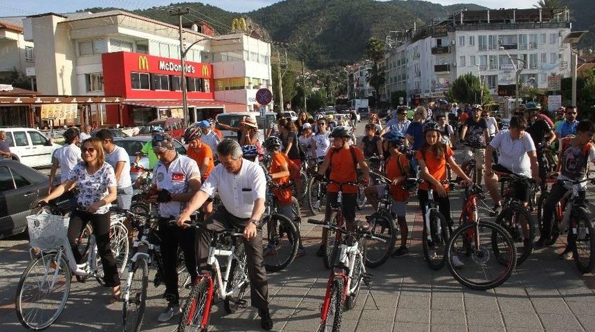 Sağlık İ&ccedil;in Pedalladılar