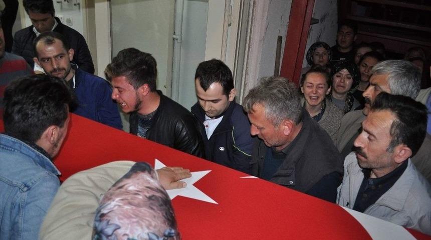 Silopi&rsquo;de Şehit Olan Askerin Naaşı Memleketine Getirildi