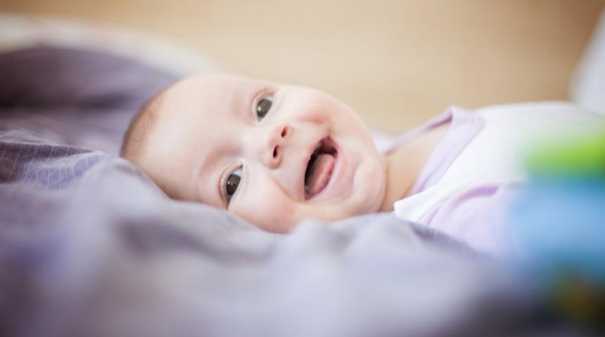 Bebeğinizin aylık durumu: 3 aylık bebek gelişimi