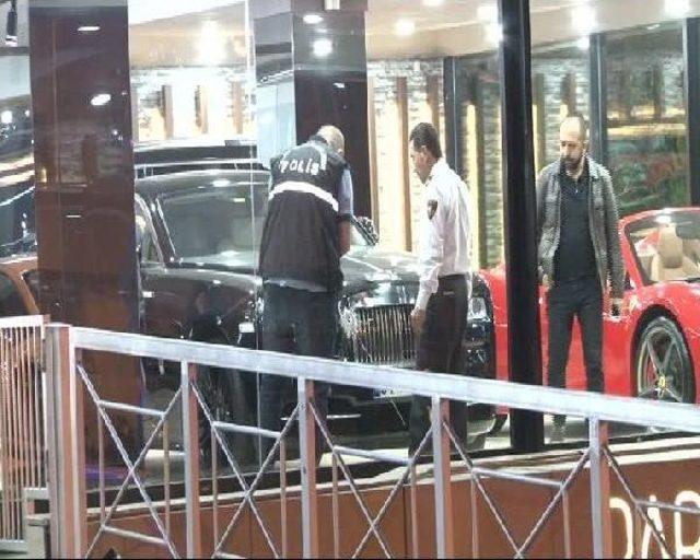 Beşiktaş'ta Oto Galeriye Ateş Açıldı