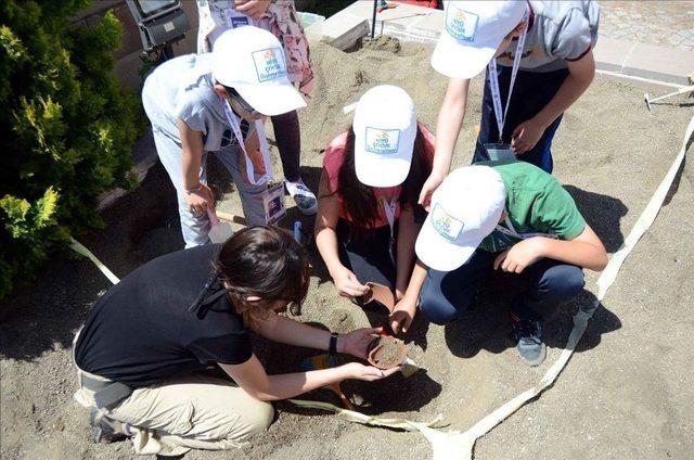 Hitit &Uuml;niversitesi Kapılarını &Ccedil;ocuklara A&ccedil;ıyor 1