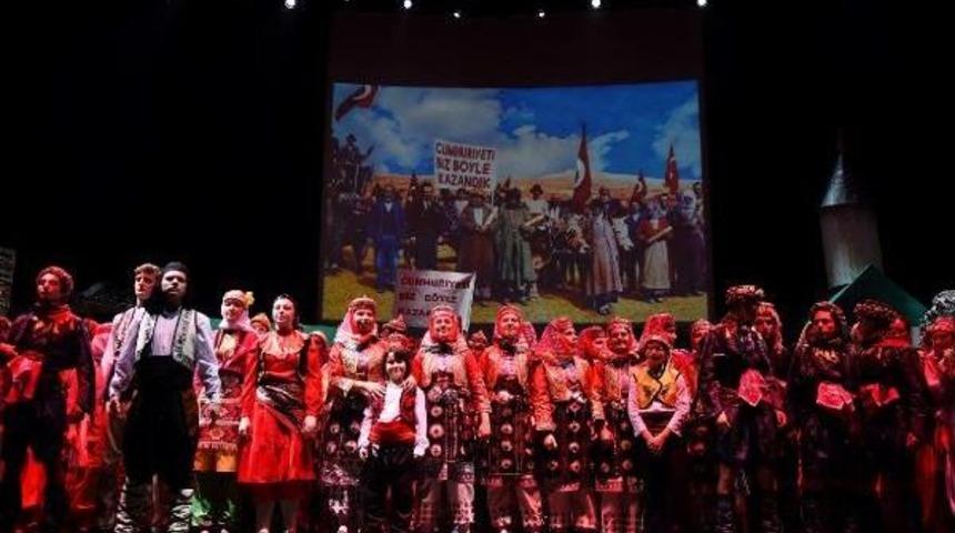 Milli M&uuml;cadele Kahramanları Anadolu R&uuml;yası Ile Yeniden Hayat Buldu