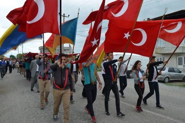 İvrindi’ De Gençlik Yürüyüşü