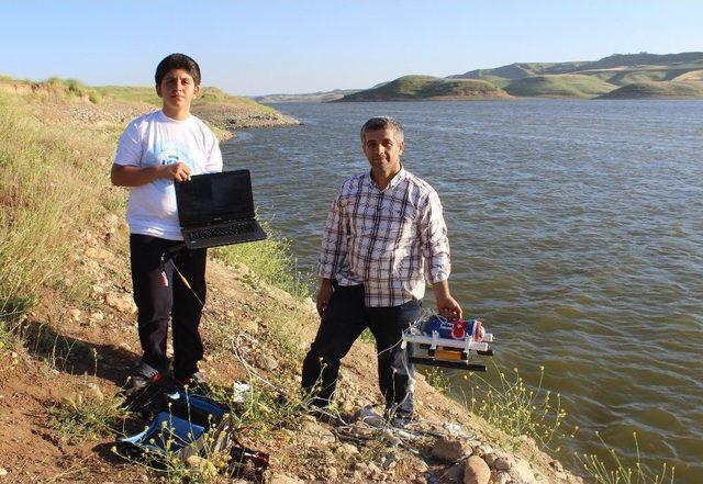 Çay Termosundan Denizaltı Yaptı