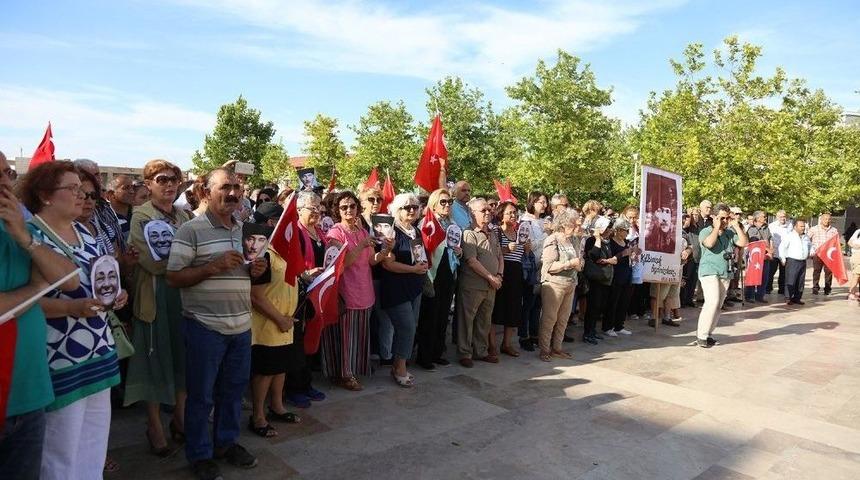 Urla&rsquo;da Z&uuml;beyde Hanım&rsquo;a Hakarete Tepki