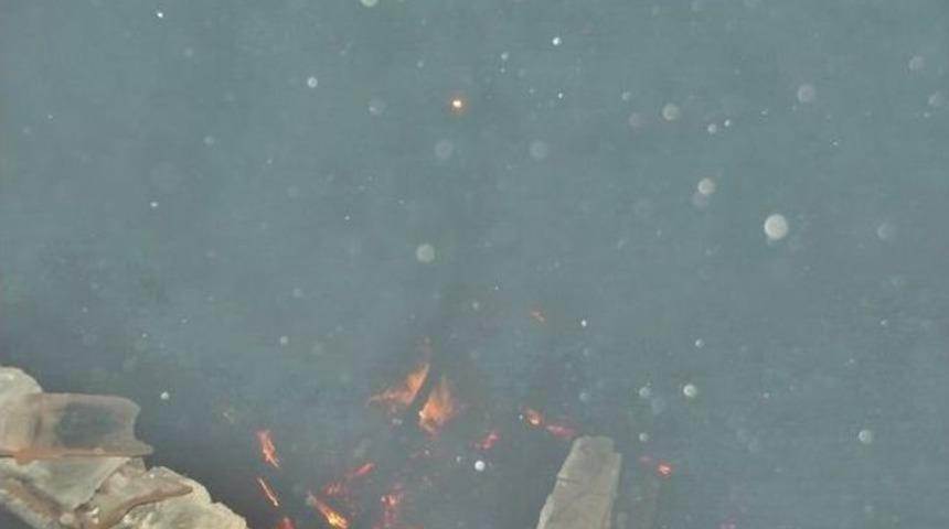 Sinop&rsquo;ta Ahşap Ev Yangında K&uuml;l Oldu