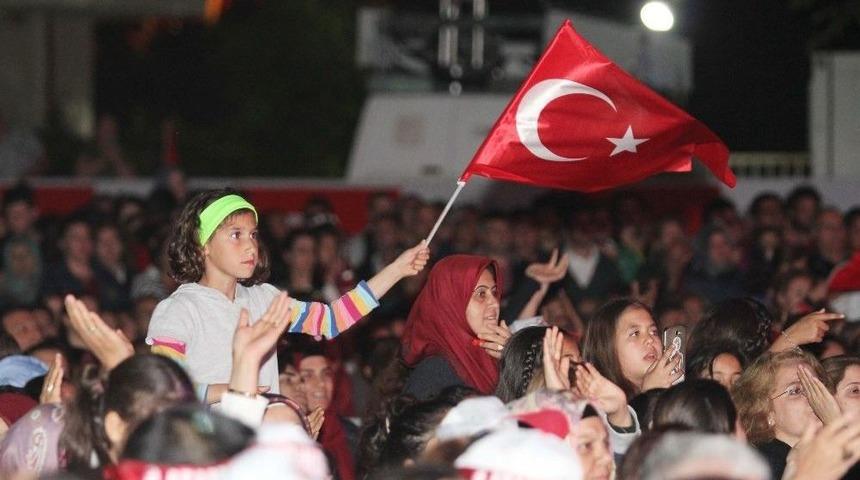 D&ouml;şemealtı&rsquo;nda 19 Mayıs Gen&ccedil;lik Haftası Heyecanı