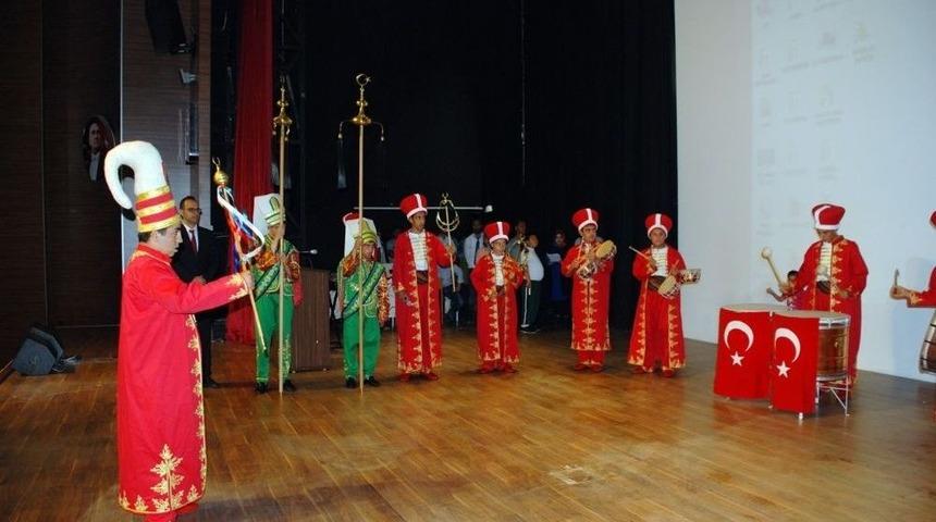 Engelli &Ccedil;ocuklar Aileleriyle Birlikte Doyasıya Eğlendi