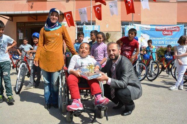 İzmit&rsquo;te Bisiklet Dağıtımları Devam Ediyor 1