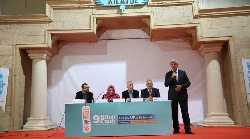 Akademi Lise &Ouml;ğrencilerin Yazdığı Kitap Tanıtıldı