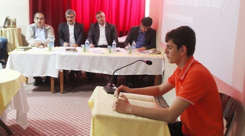 Kur&rsquo;an- I Kerim&rsquo;i G&uuml;zel Okuma Yarışması Ger&ccedil;ekleşti