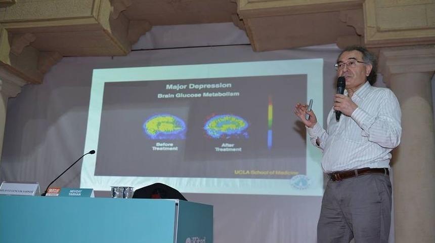 Prof. Dr. Tarhan, Aile İ&ccedil;i İletişimde Yaşanan Sorunları Anlattı
