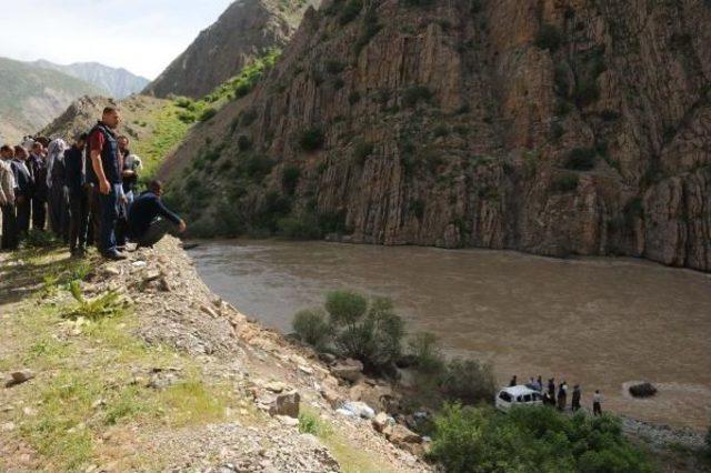 Zap ta Kaybolan Kadını Arama &Ccedil;alışmaları S&uuml;r&uuml;yor 2
